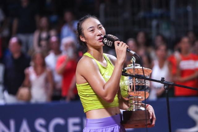 赢职业生涯巡回赛首冠 郑钦文：这才只是刚刚开始